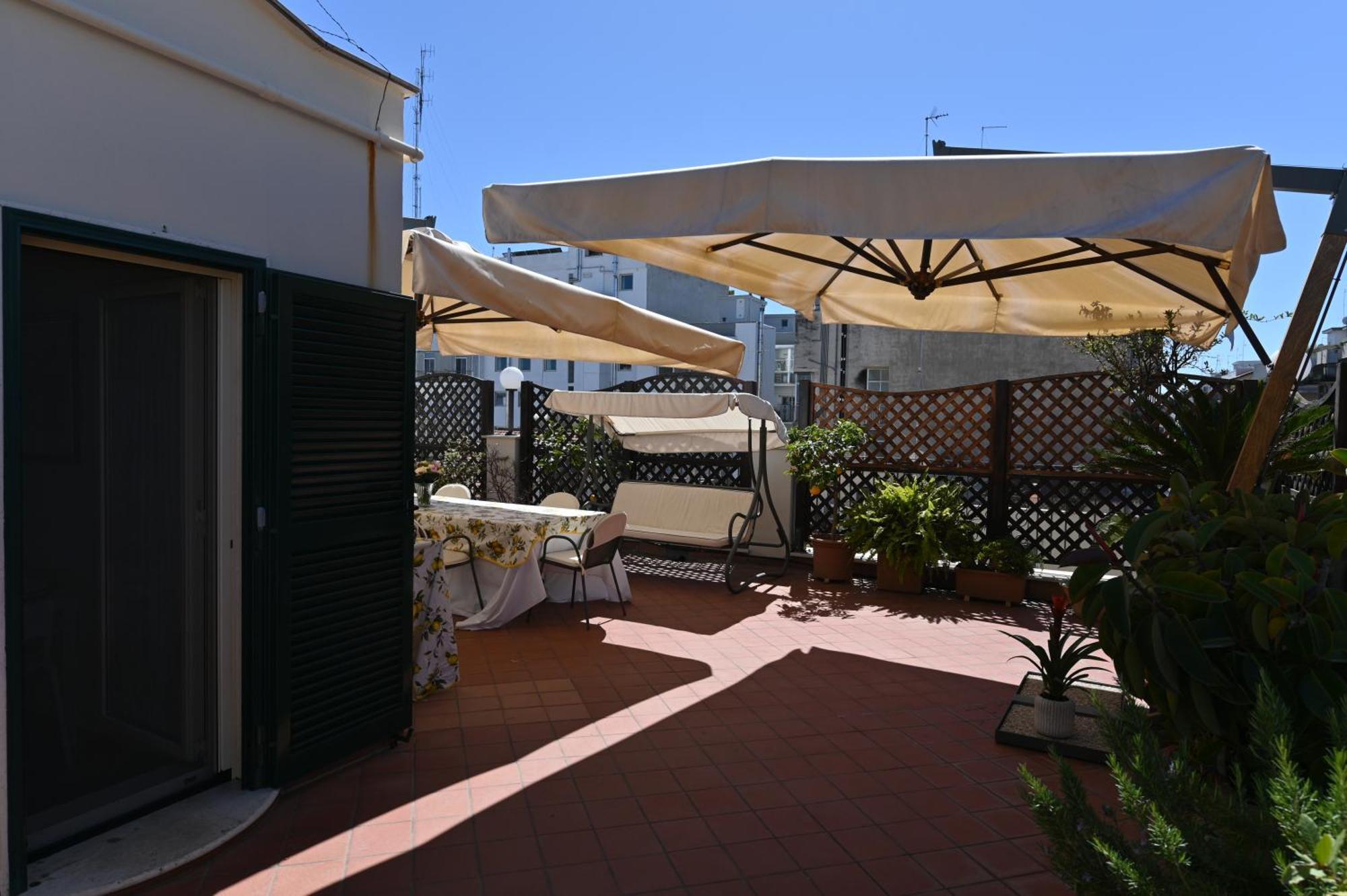 Terrazza128 Apartment Бари Екстериор снимка
